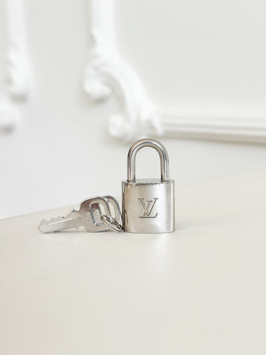 Louis Vuitton Silver Padlock 440 - 2 Keys