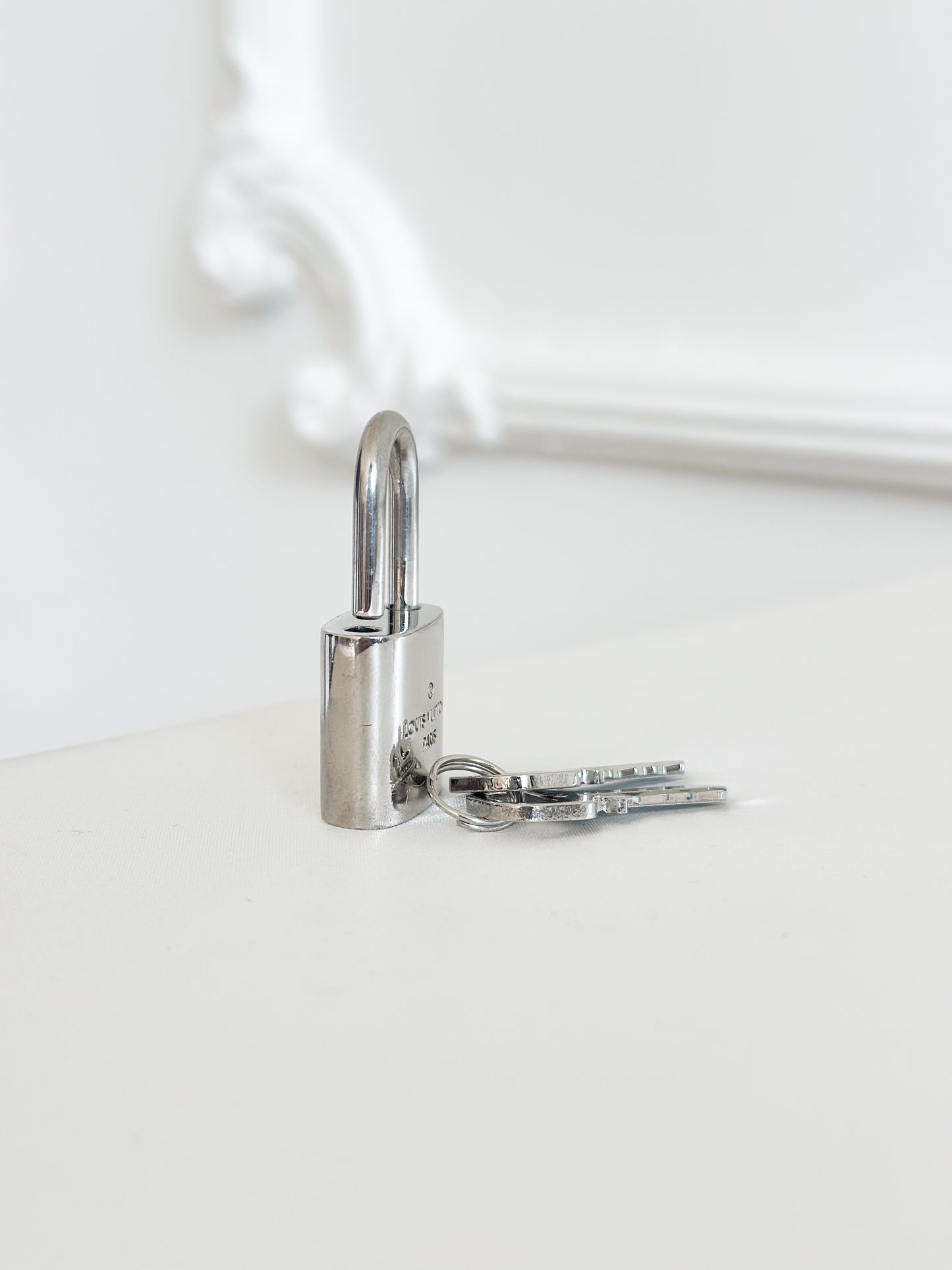 Louis Vuitton Silver Padlock 440 - 2 Keys